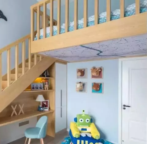 这样设计楼梯下的空间，瞬间多了一间房！