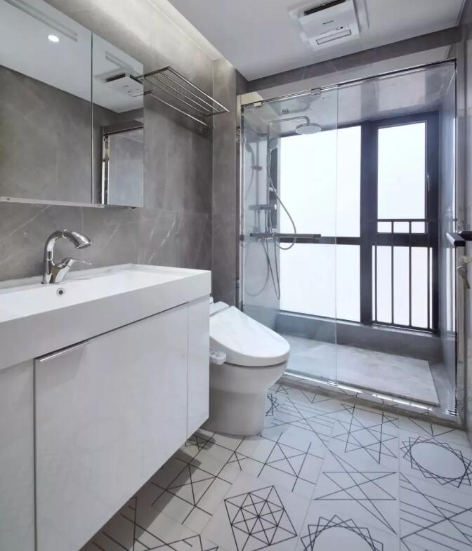 挑选合适的瓷砖，你家卫生间也能火爆朋友圈！#上海装修##装修材料挑选#